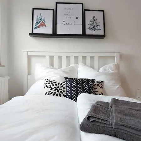 Rooftop Apartmens - Komfortable Neue Gemeinschaftsunterkunft Im Herzen Von - Raum 1 * אולם